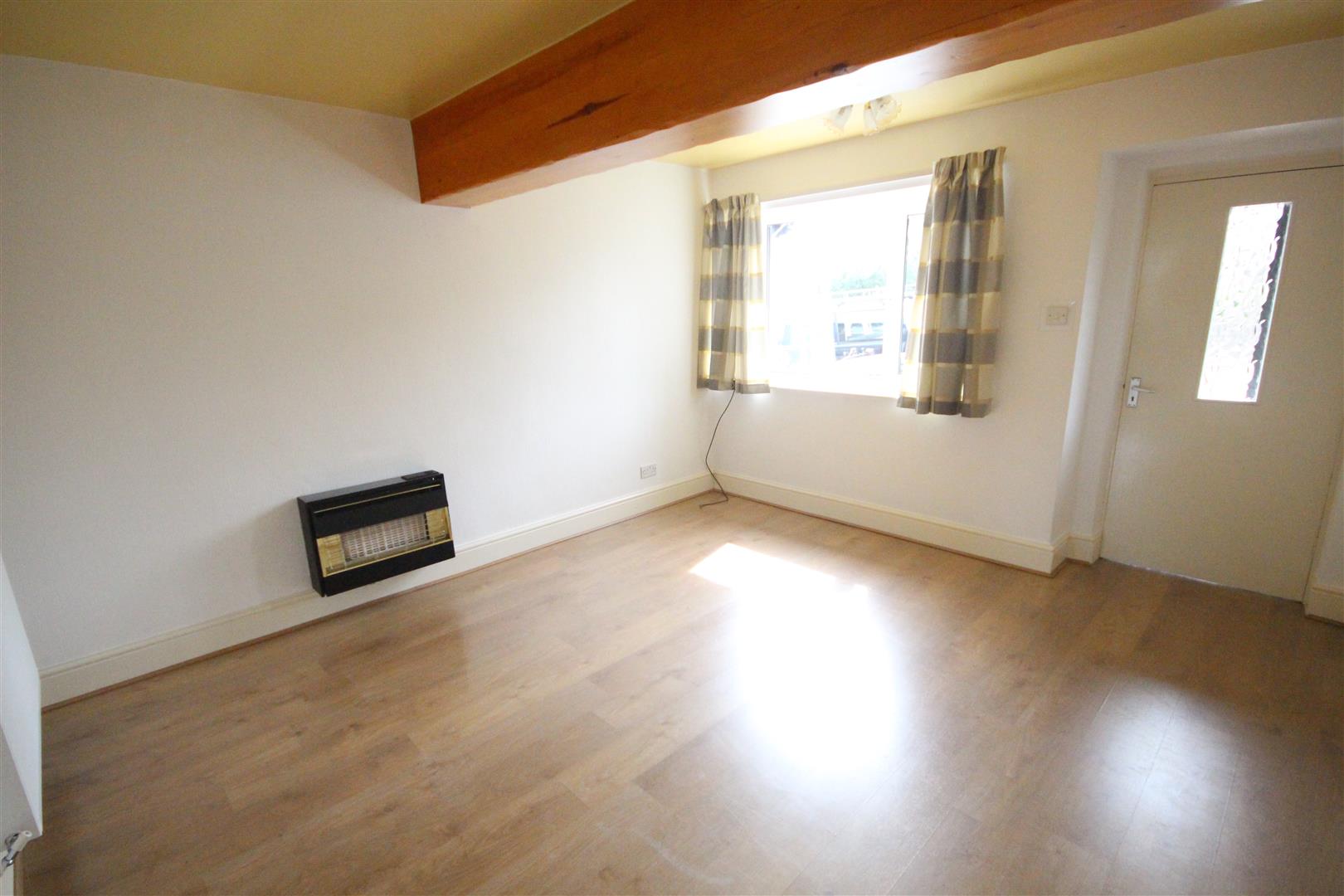 2 bedroom mid terrace house To Let in Laneshawbridge - IMG_8473.jpg